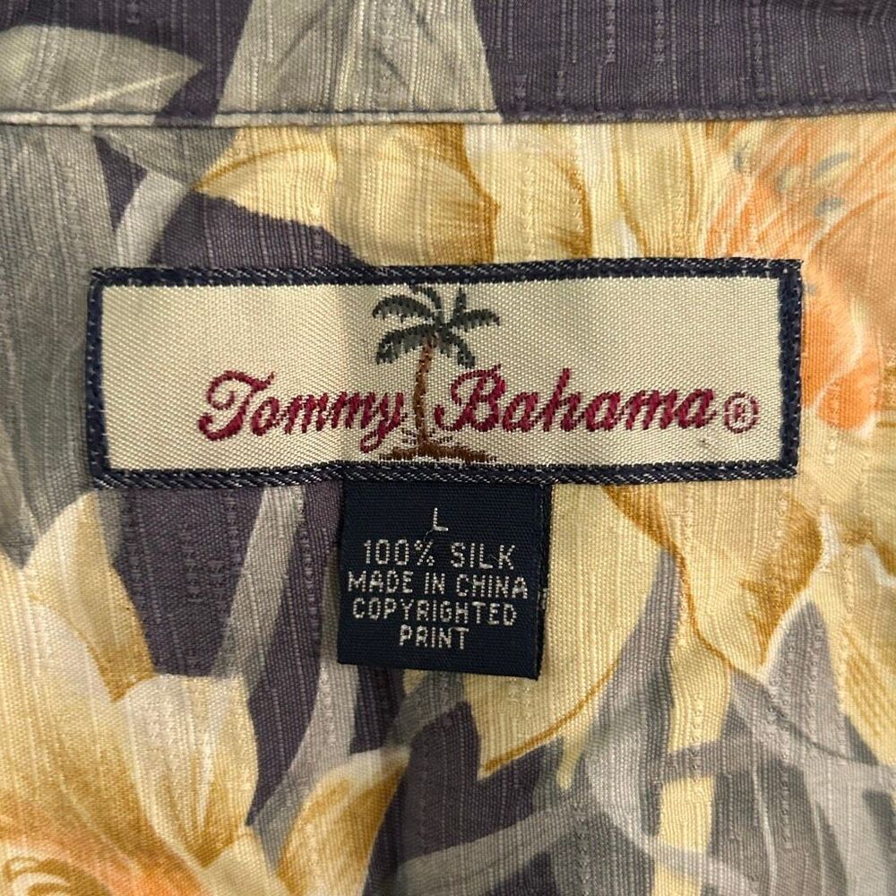Tommy Bahama vintage 100% silk gray yellow Hawaiian short sleeve 100% silk butto - Picture 2 of 5